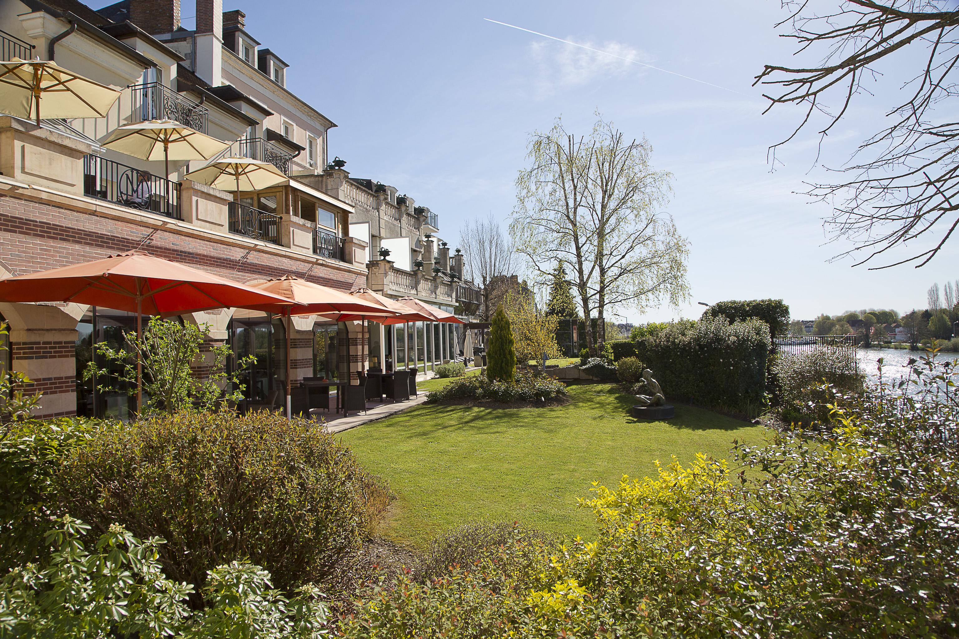 La Cote Saint Jacques Hotell Joigny Exteriör bild