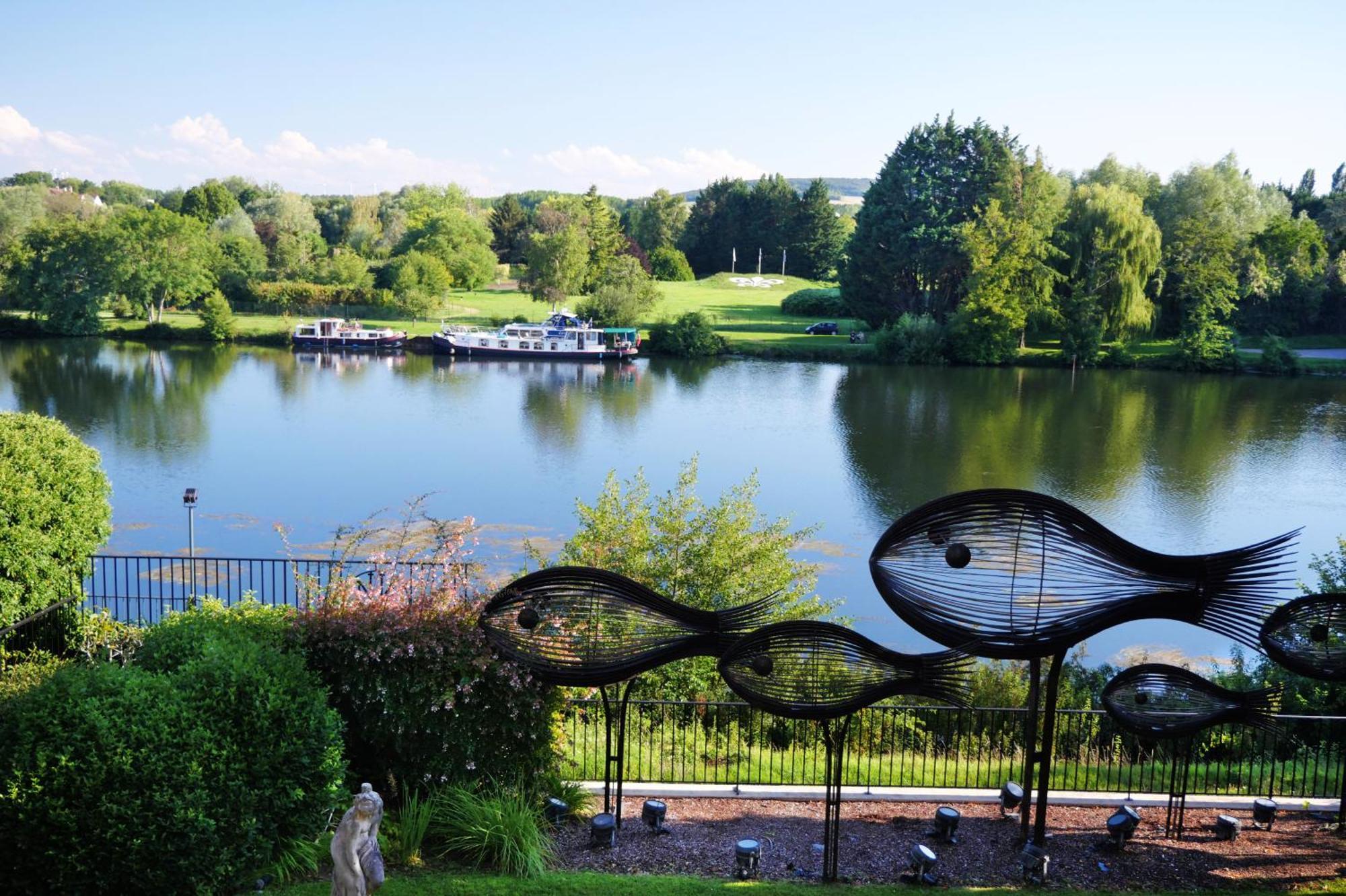 La Cote Saint Jacques Hotell Joigny Exteriör bild